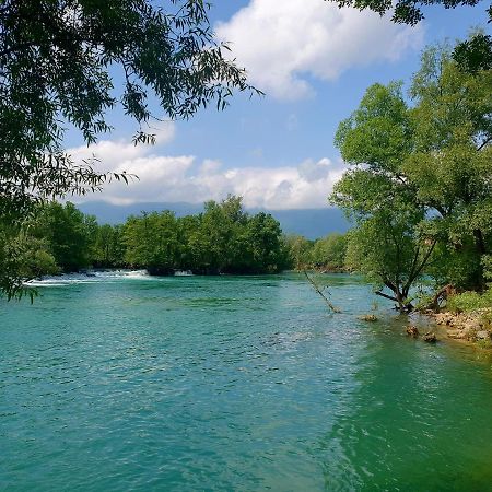 Holiday Home Waterfall View Бихач Экстерьер фото